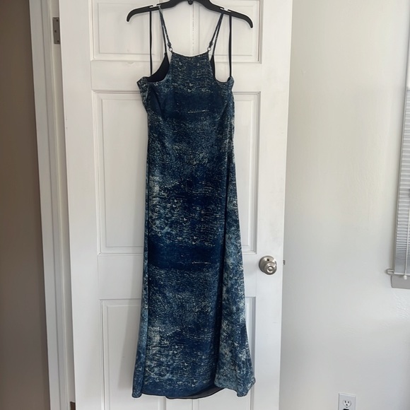 Shades of blue maxi dress - Picture 2 of 4